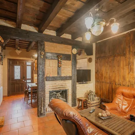 La Casa De Pollos Country house